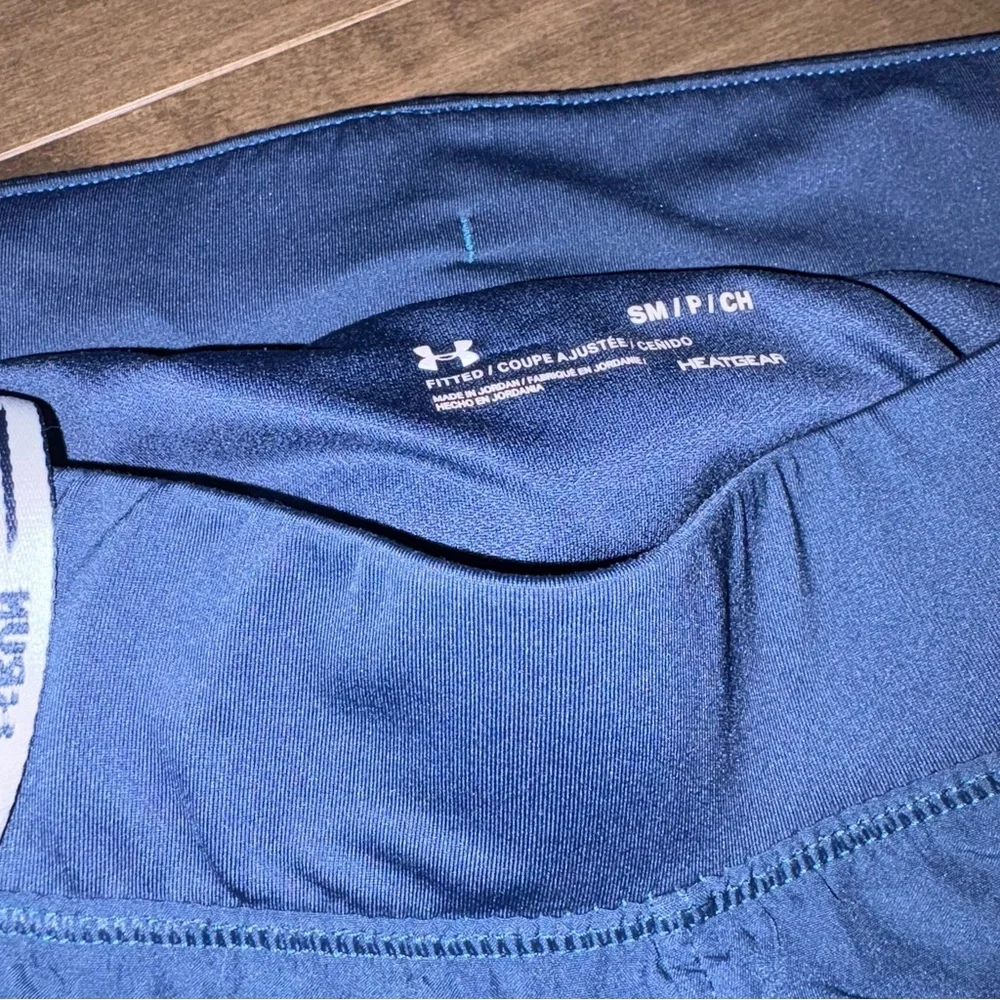 Under Armour navy blue shorts small - Picture 4 of 7